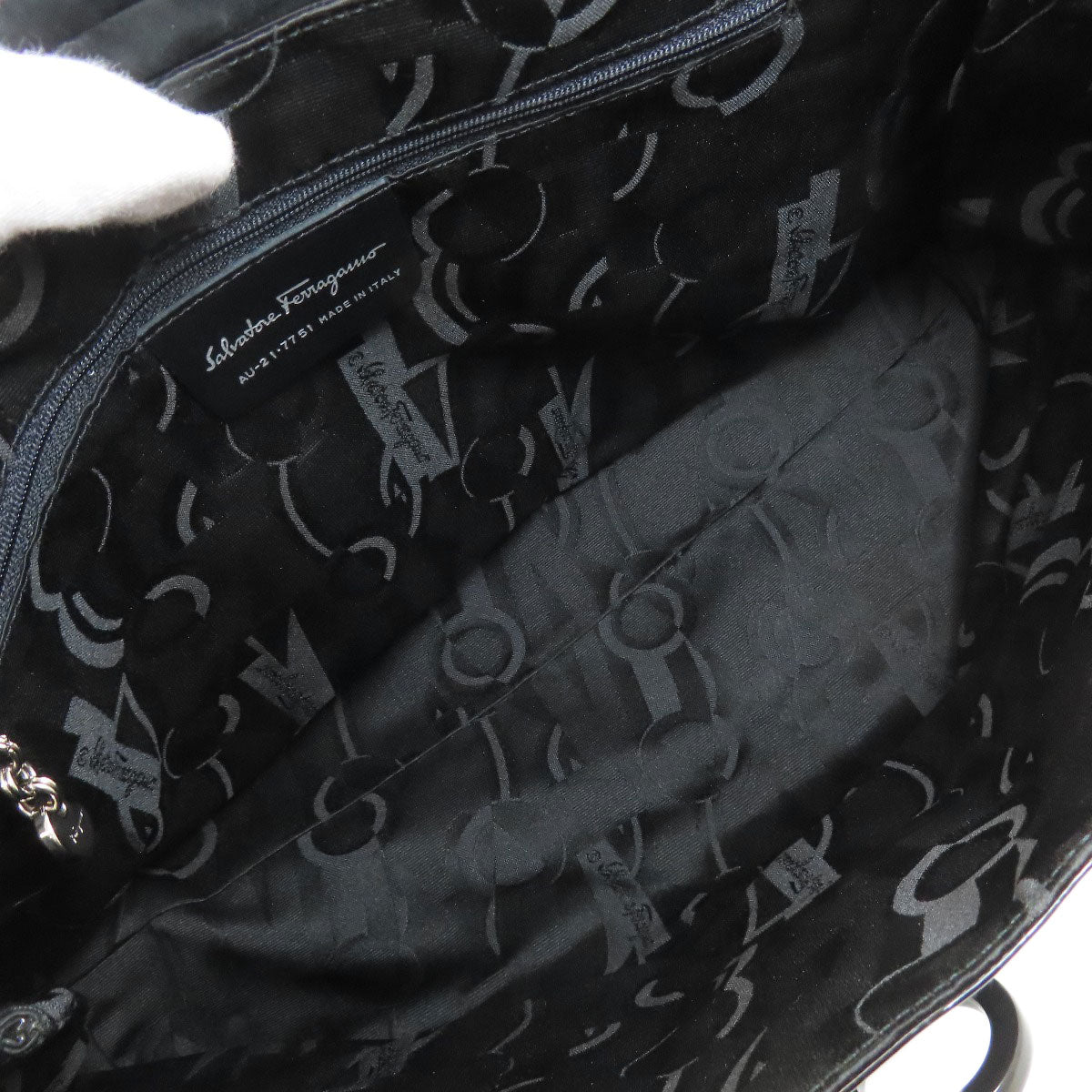 Salvatore Ferragamo GanciniHardware Tote Bag Patent leather Ladies [Used]