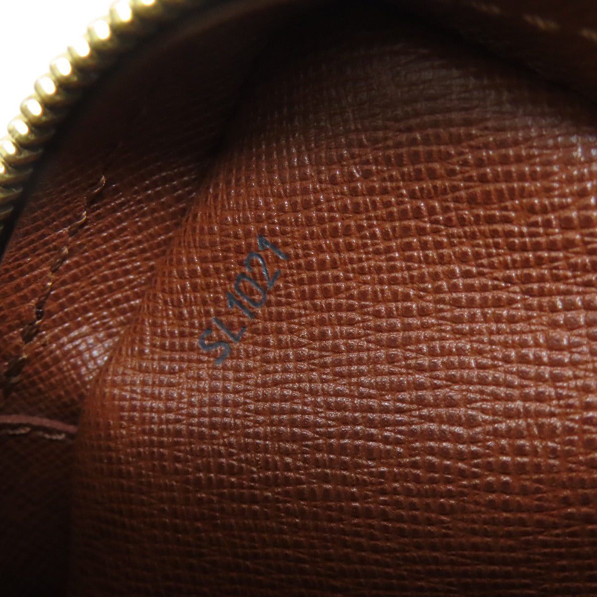 LOUIS VUITTON M45266 Dunouve Shoulder Bag Monogram canvas Ladies [Used]