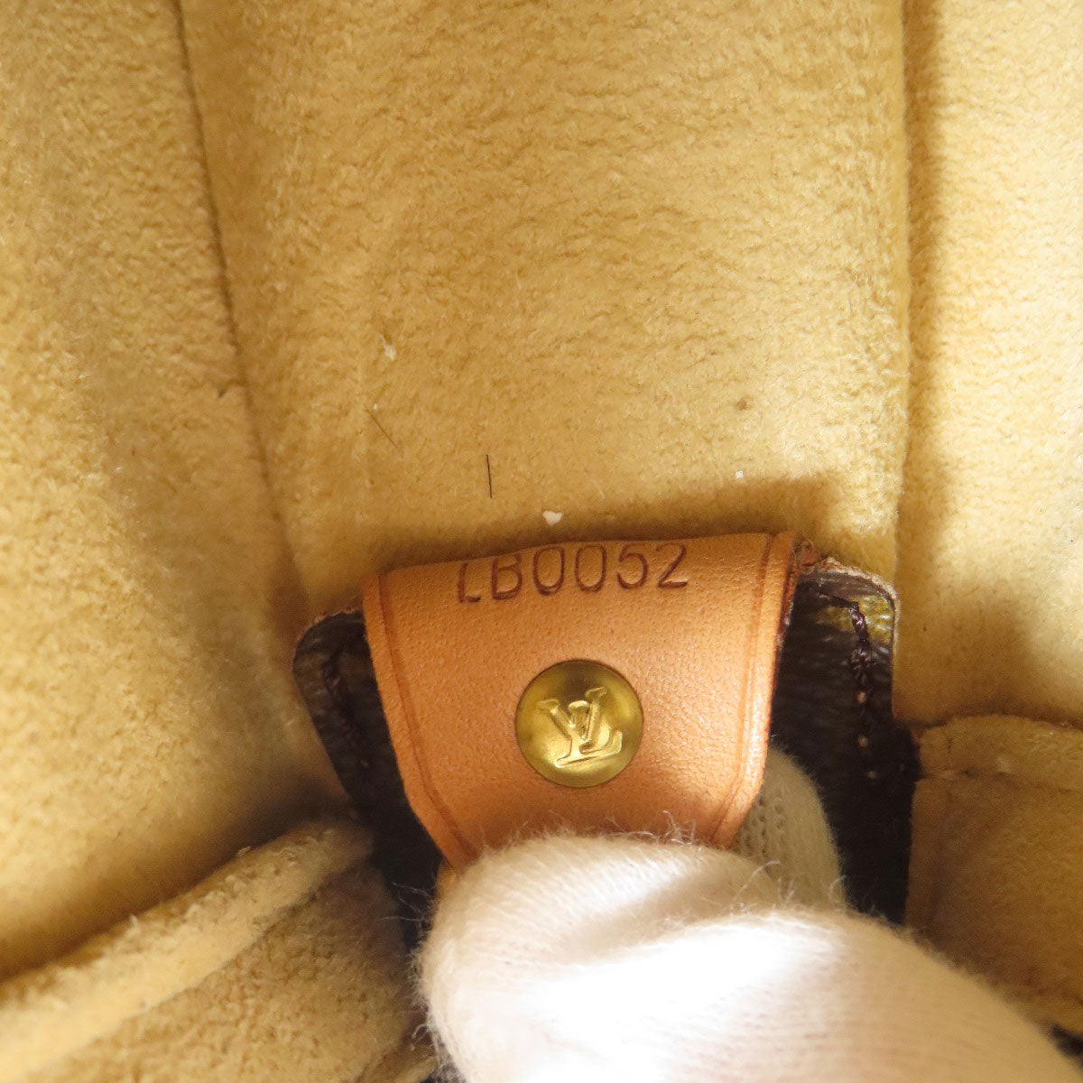 LOUIS VUITTON M51146 Looping MM Tote Bag Monogram canvas Ladies [Used]