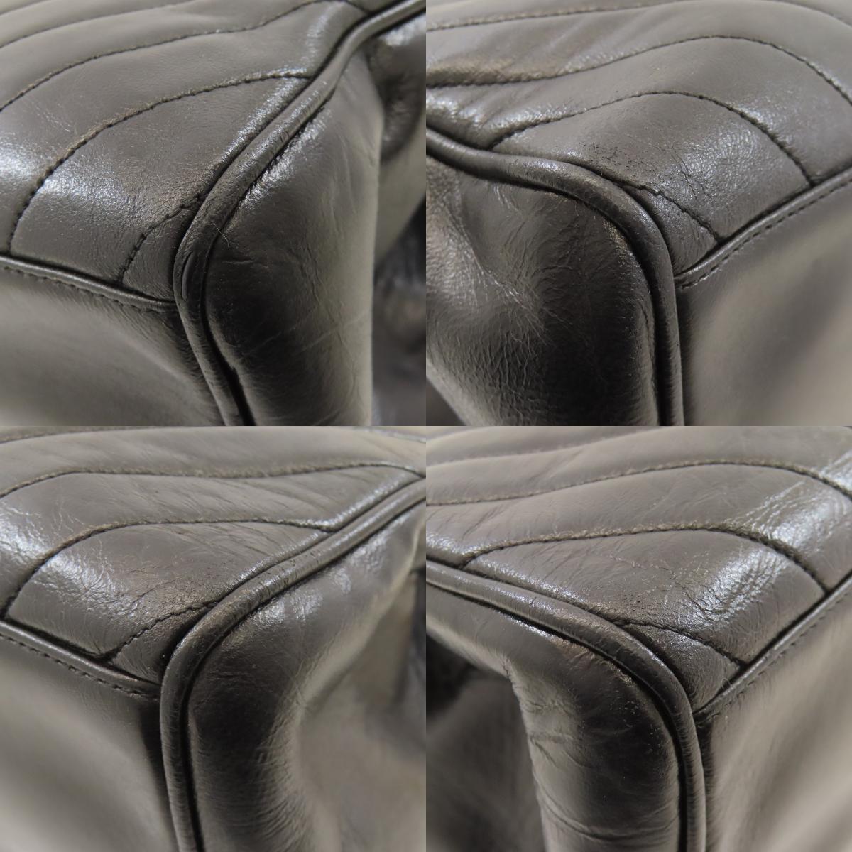 CHANEL V-stitch GoldHardware Handbag Lambskin Ladies [Used]