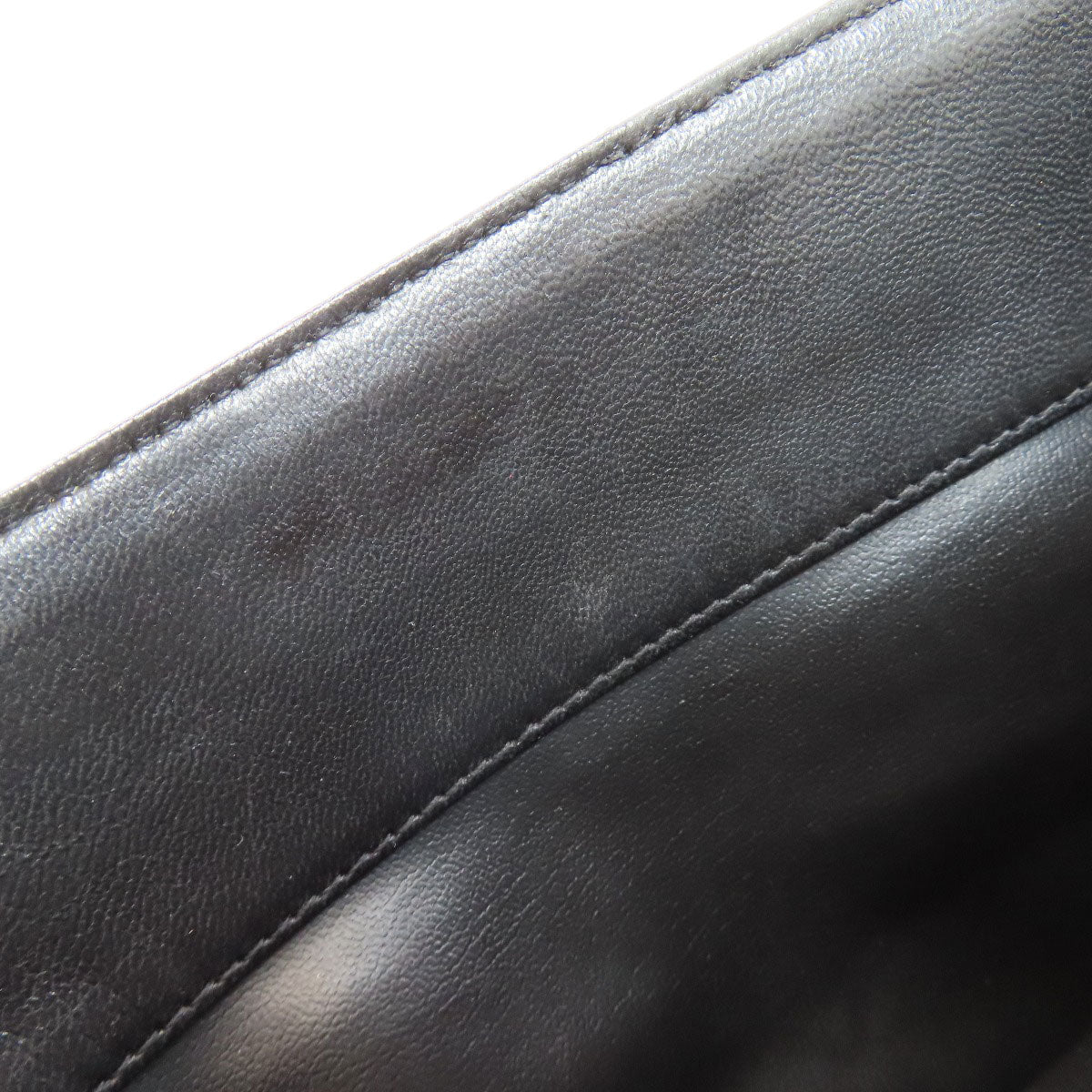 CHANEL V-stitch GoldHardware Handbag Lambskin Ladies [Used]