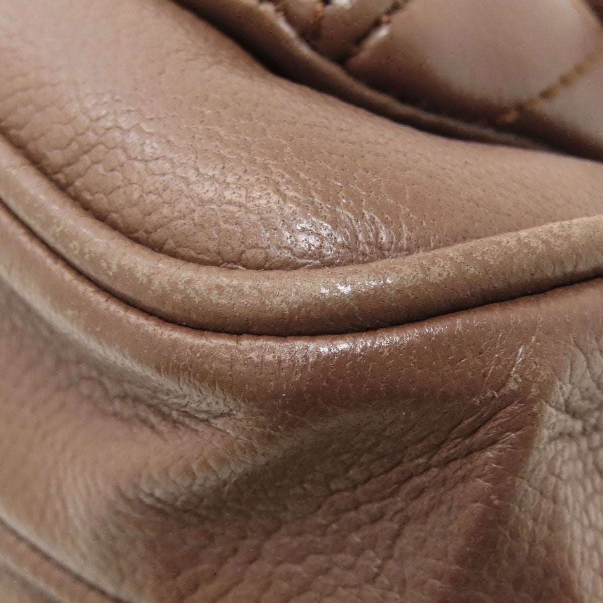 CHANEL ChainShoulder Matelasse SilverHardware Handbag Lambskin Ladies [Used]