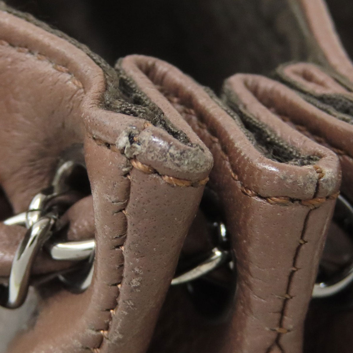 CHANEL ChainShoulder Matelasse SilverHardware Handbag Lambskin Ladies [Used]