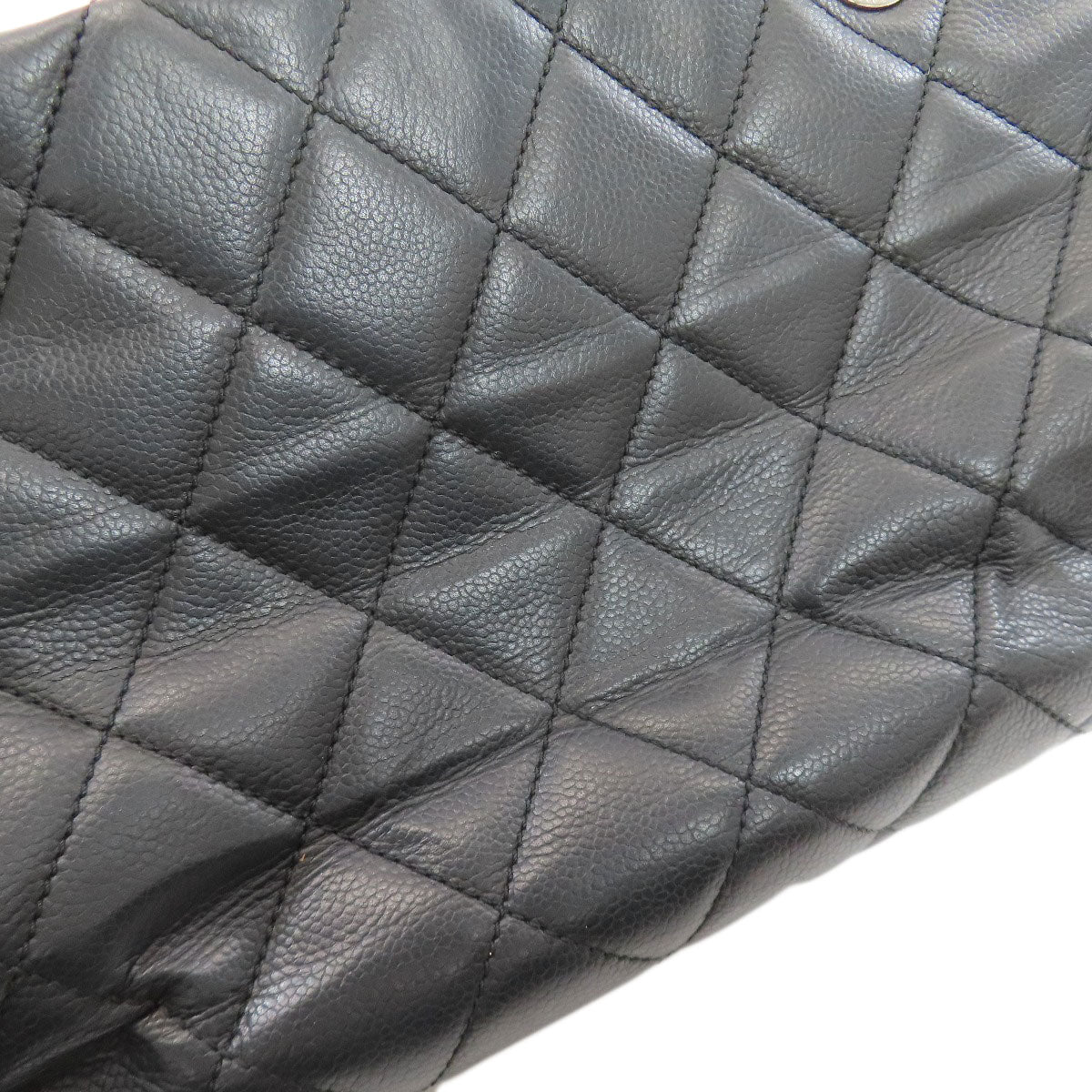 CHANEL Chain Bag Matelasse Silver Hardware Tote Bag Grained Calfskin Skin Ladies [Used]