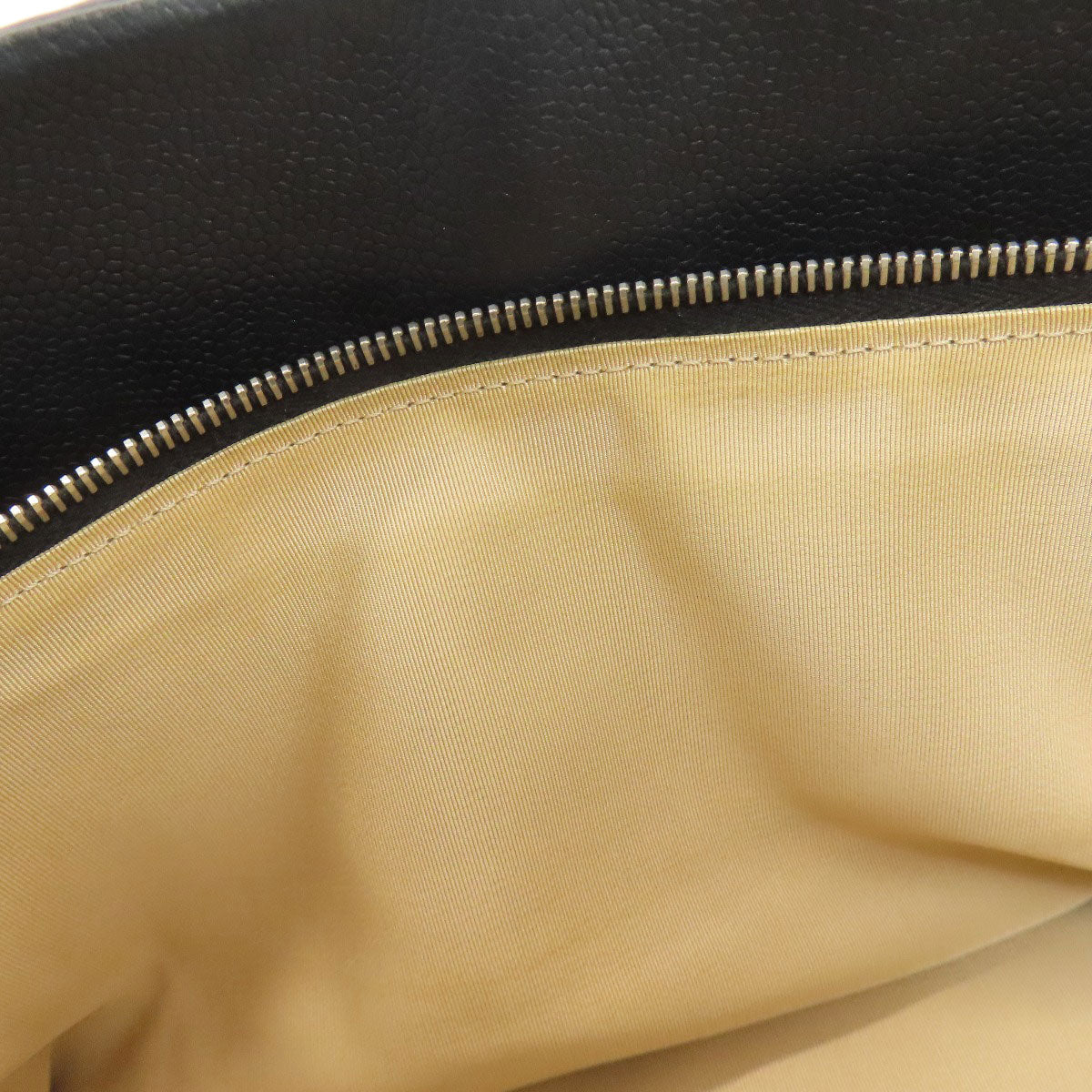 CHANEL Chain Bag Matelasse Silver Hardware Tote Bag Grained Calfskin Skin Ladies [Used]