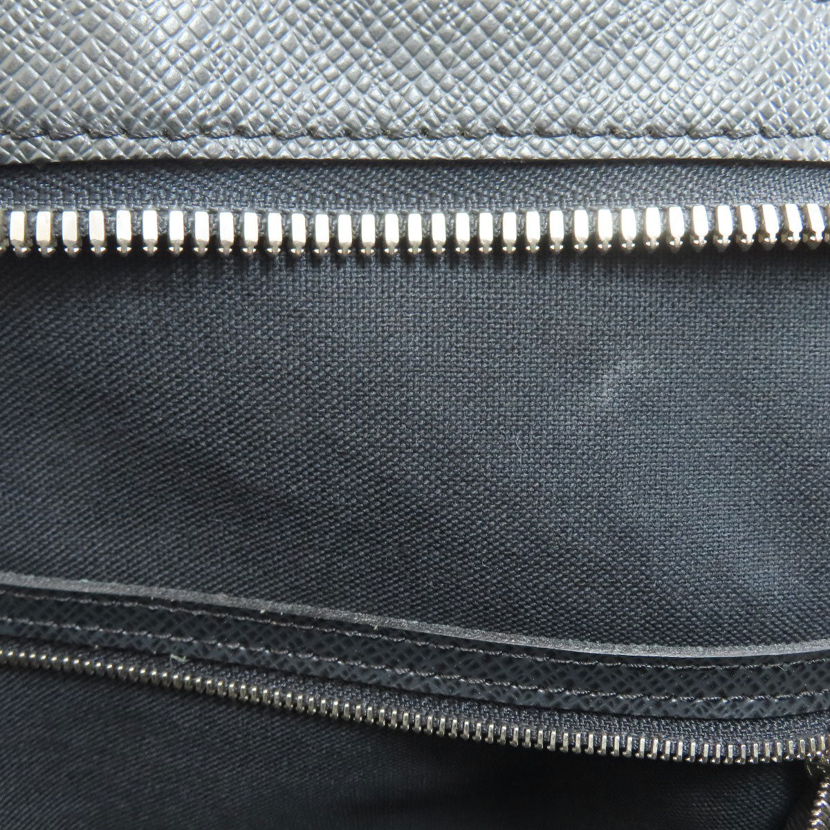 LOUIS VUITTON M31152 Stanislav Boston bag Taiga Ladies [Used]