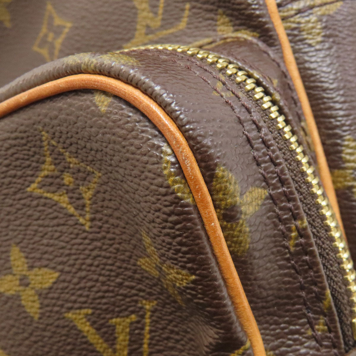 LOUIS VUITTON M45236 Amazon Shoulder Bag Monogram canvas Ladies [Used]