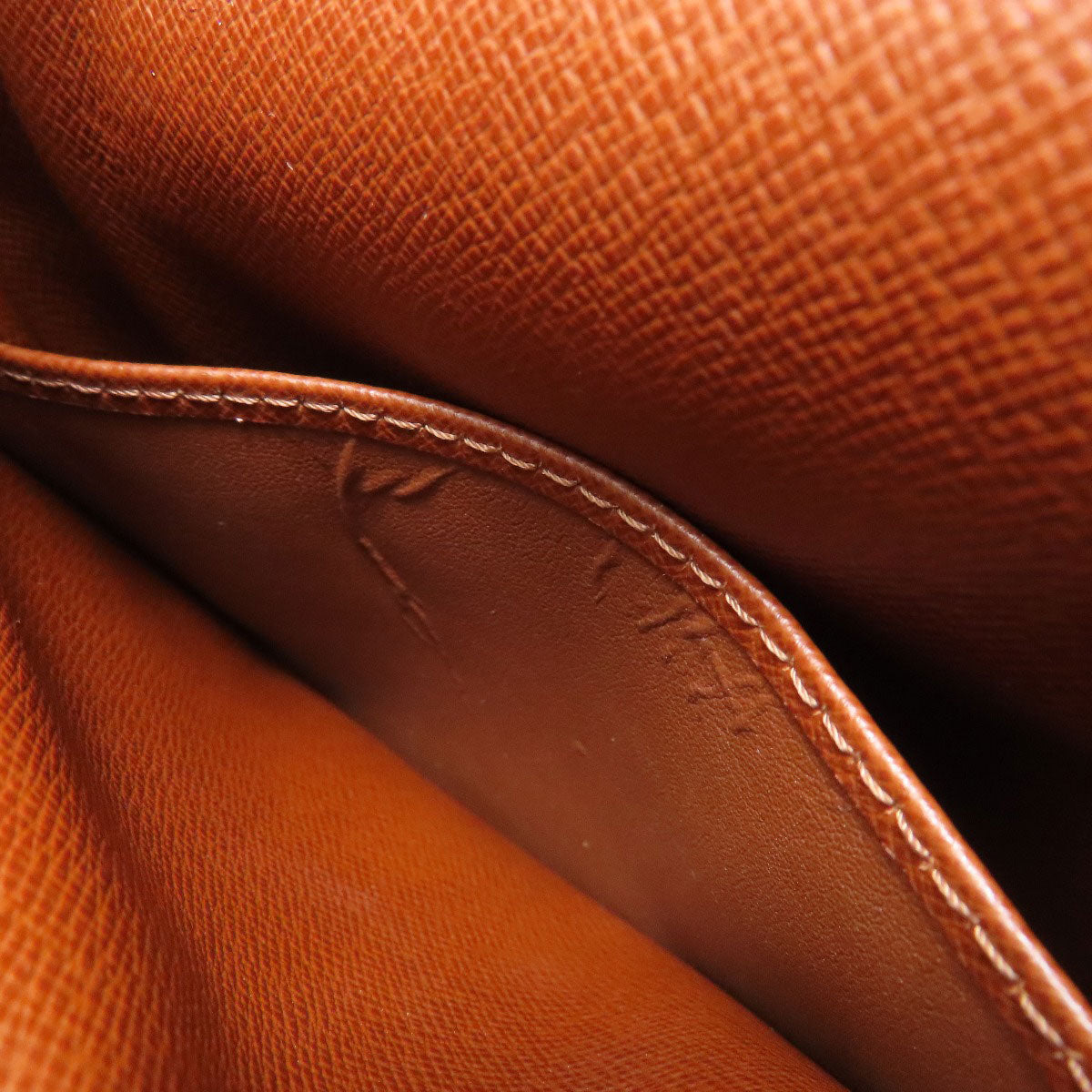 LOUIS VUITTON M45236 Amazon Shoulder Bag Monogram canvas Ladies [Used]