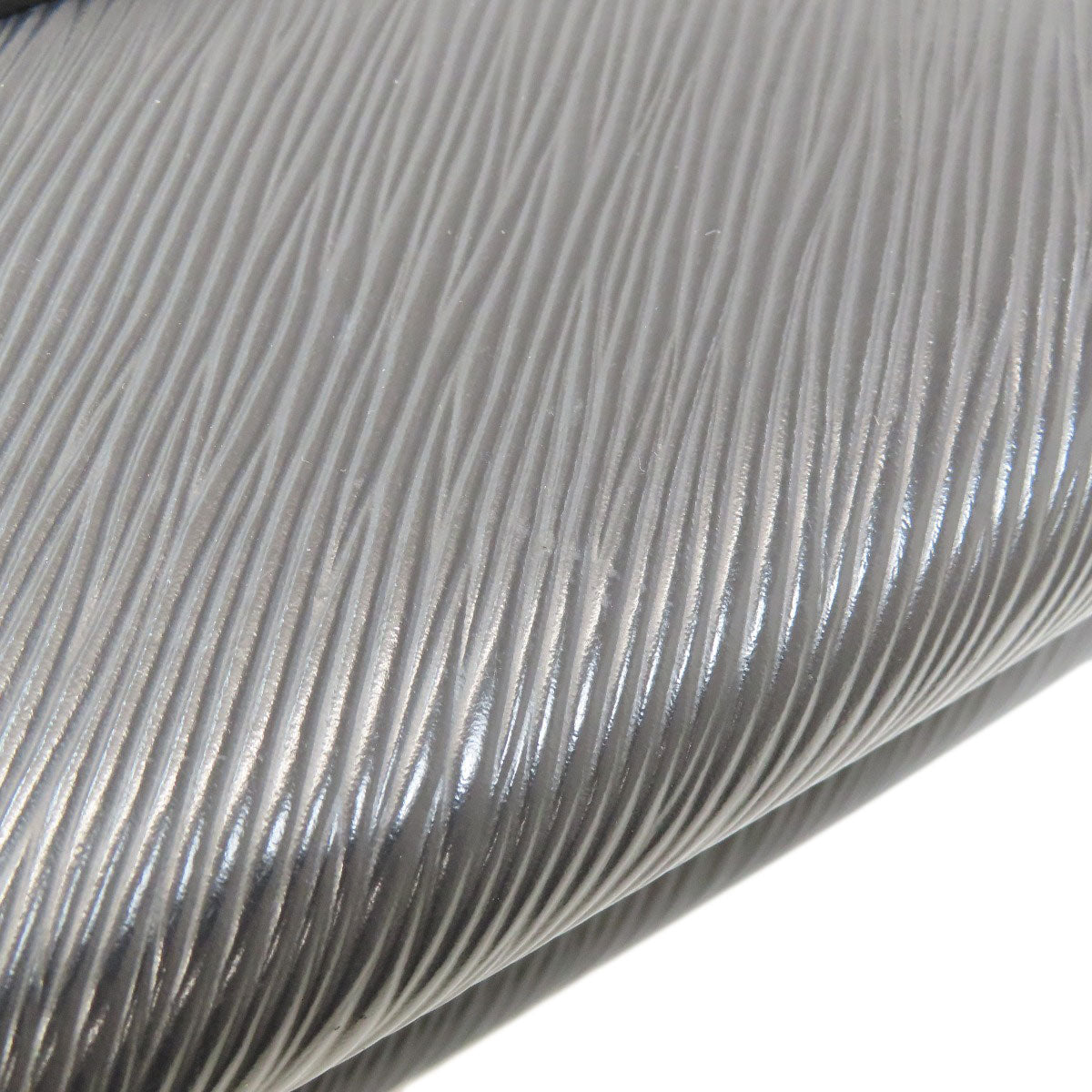 LOUIS VUITTON M21118 Twist PM Shoulder Bag Epi Leather Ladies [Used]