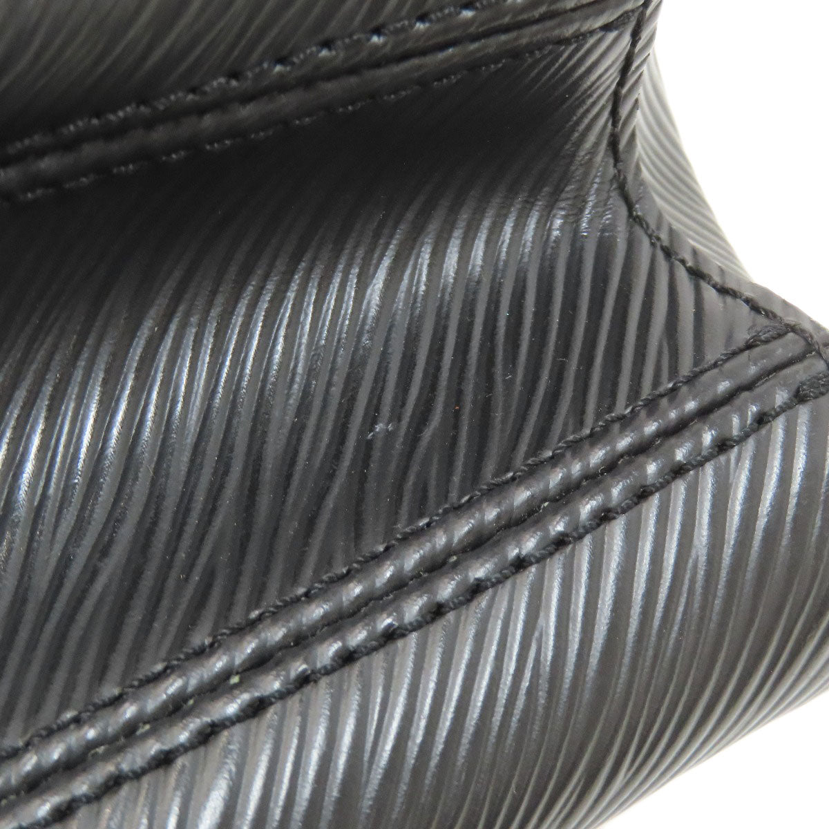 LOUIS VUITTON M21118 Twist PM Shoulder Bag Epi Leather Ladies [Used]