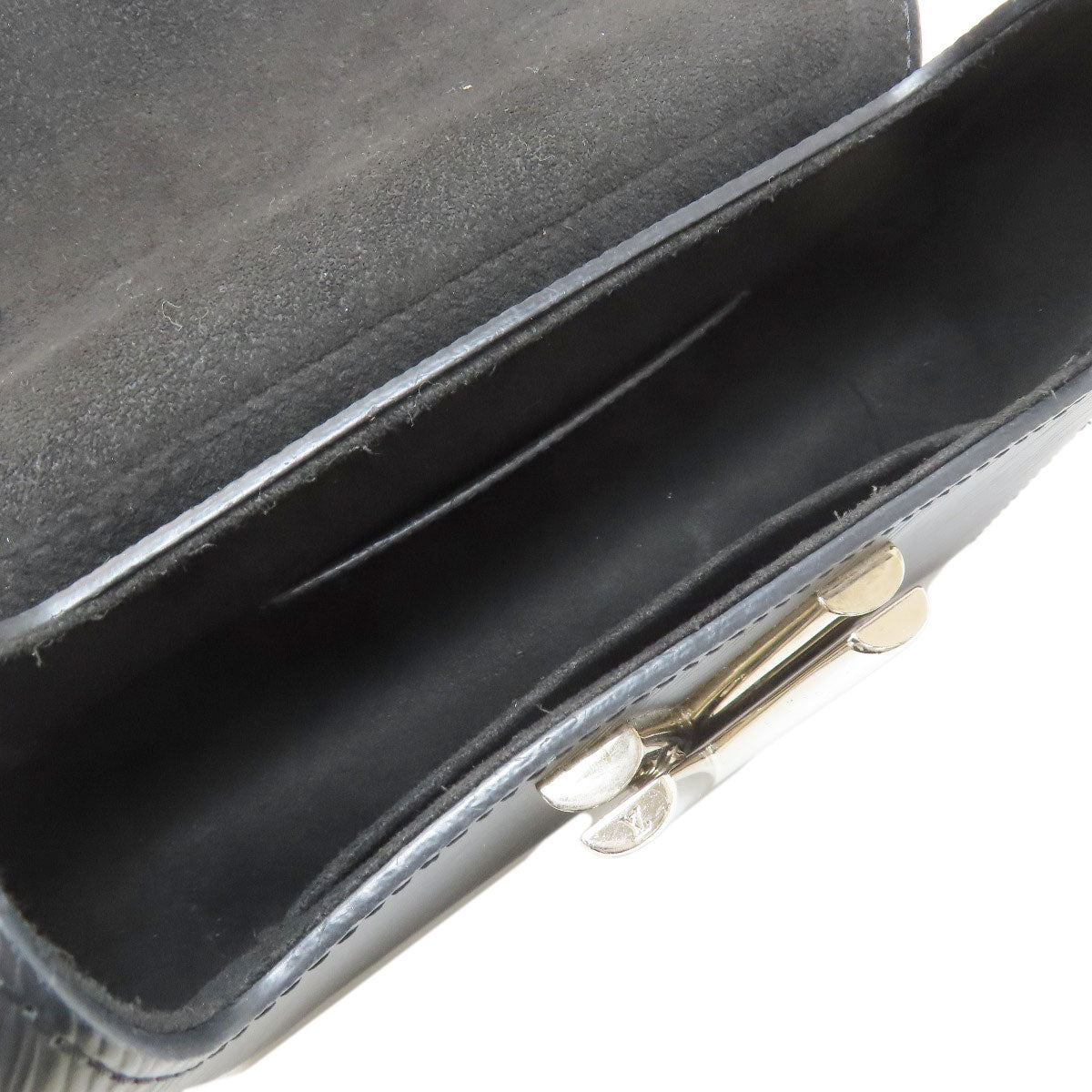 LOUIS VUITTON M21118 Twist PM Shoulder Bag Epi Leather Ladies [Used]