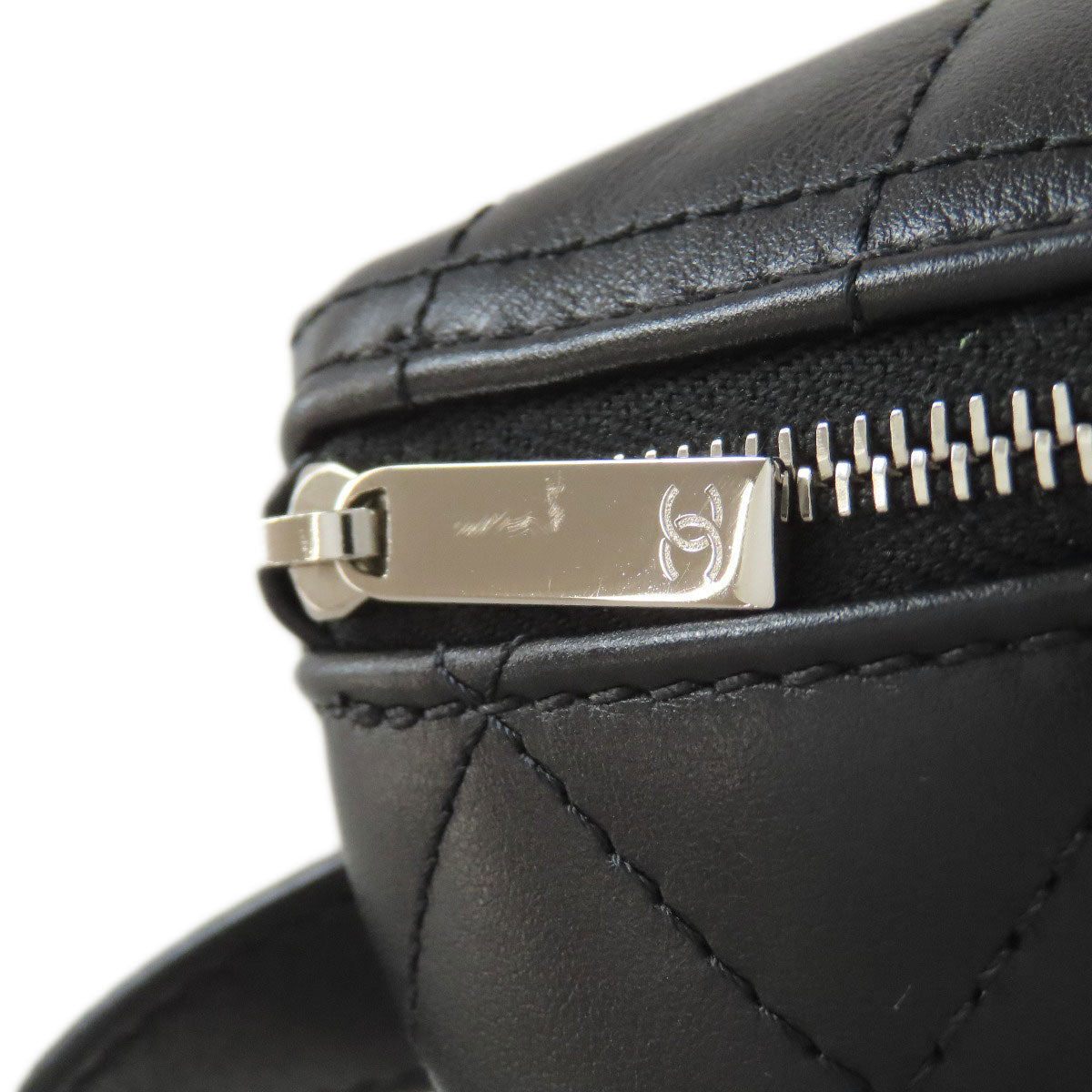 CHANEL Matelasse SilverHardware Hip bag, waist bag Lambskin Ladies [Used]
