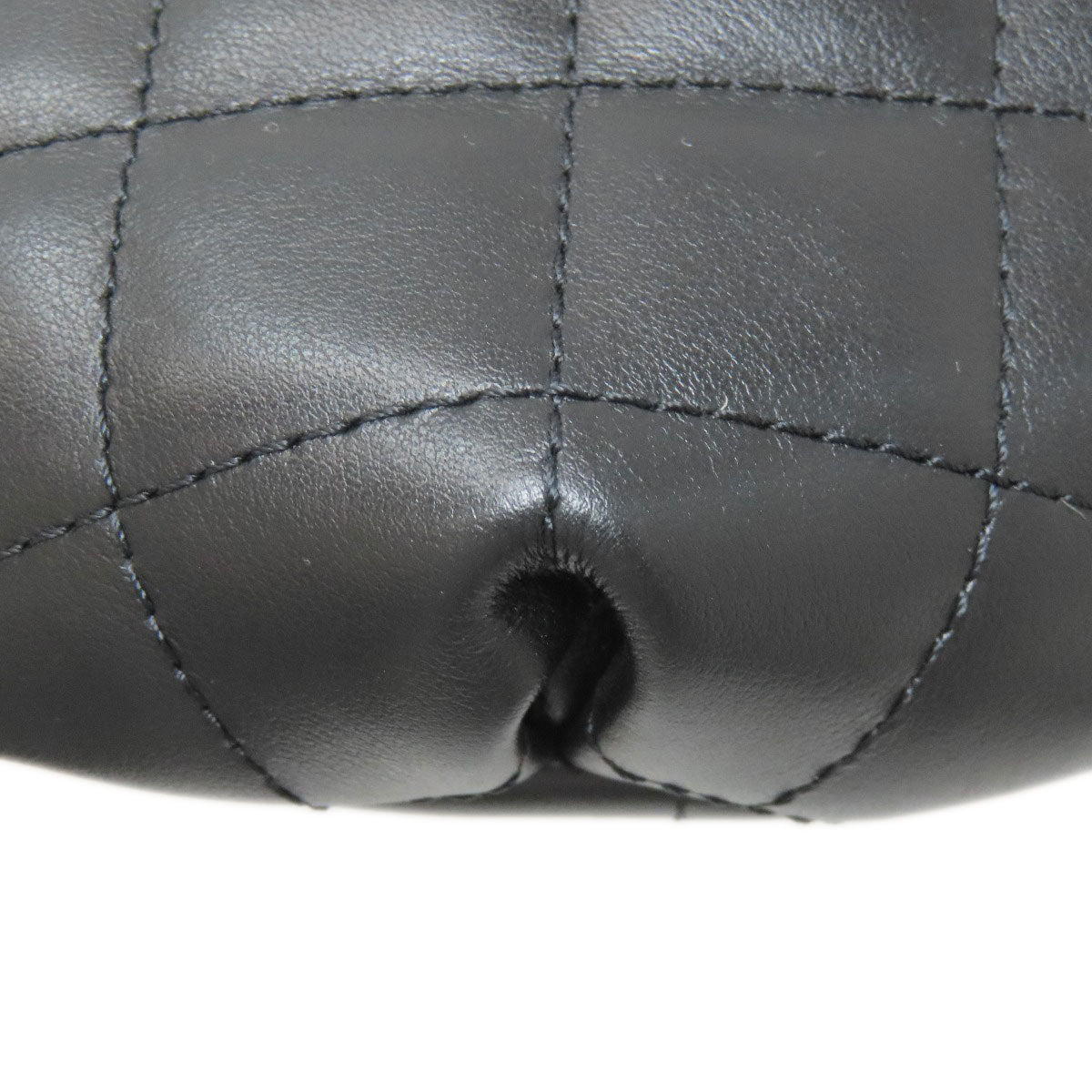 CHANEL Matelasse SilverHardware Hip bag, waist bag Lambskin Ladies [Used]