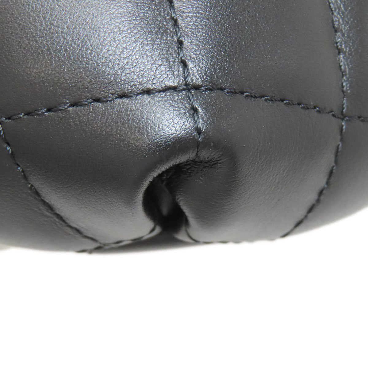 CHANEL Matelasse SilverHardware Hip bag, waist bag Lambskin Ladies [Used]