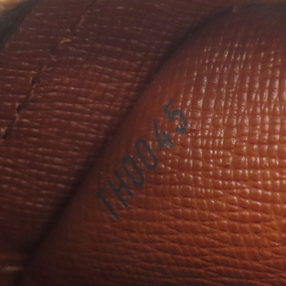 LOUIS VUITTON M45236 Amazon Shoulder Bag Monogram canvas Ladies [Used]