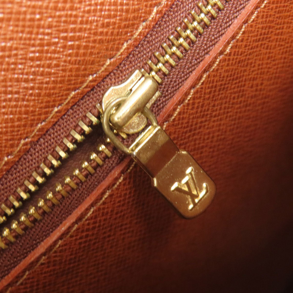 LOUIS VUITTON M51242 Saint Cloud Shoulder Bag Monogram canvas Ladies [Used]