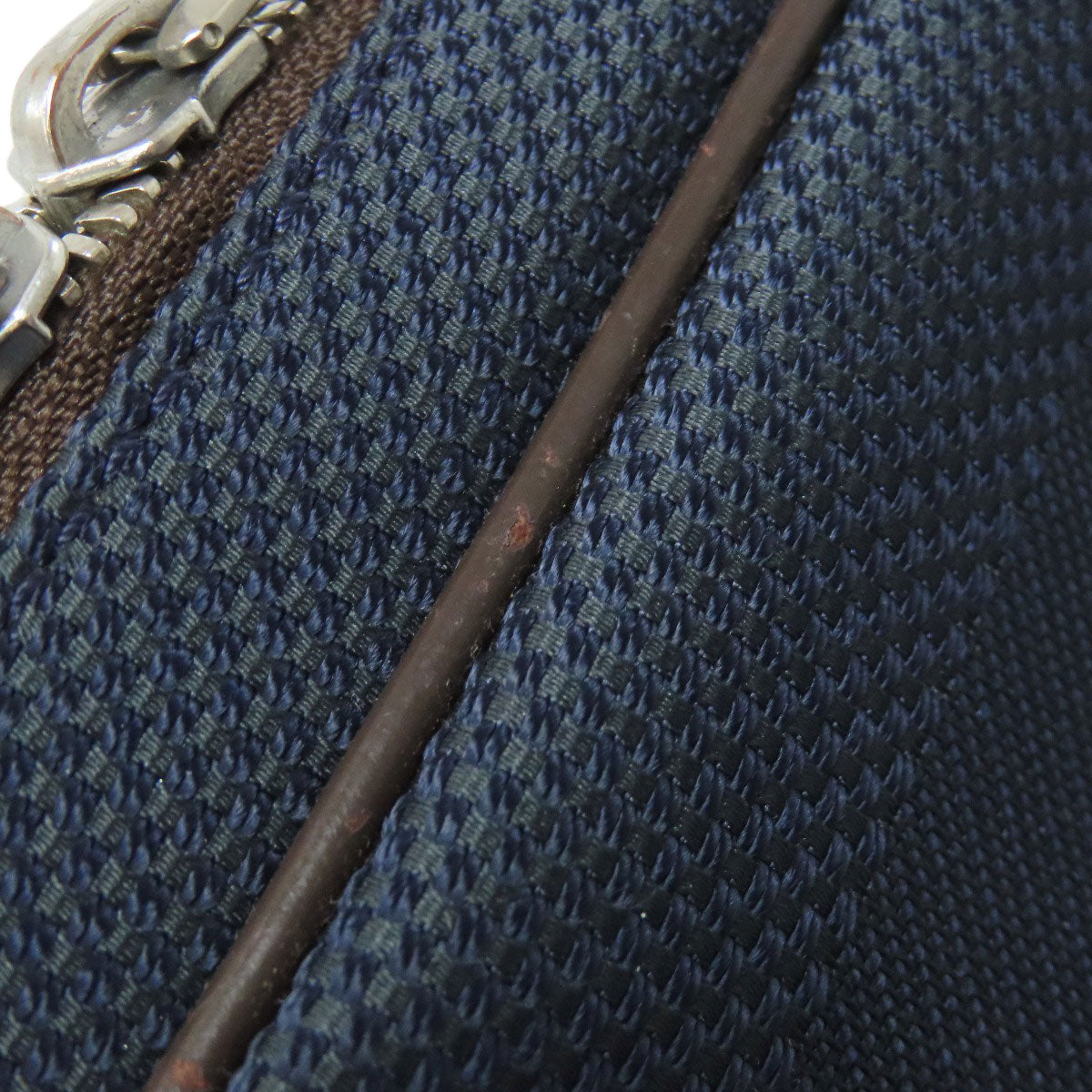 LOUIS VUITTON M41128 Acrobat body bag Damier Geant mens [Used]