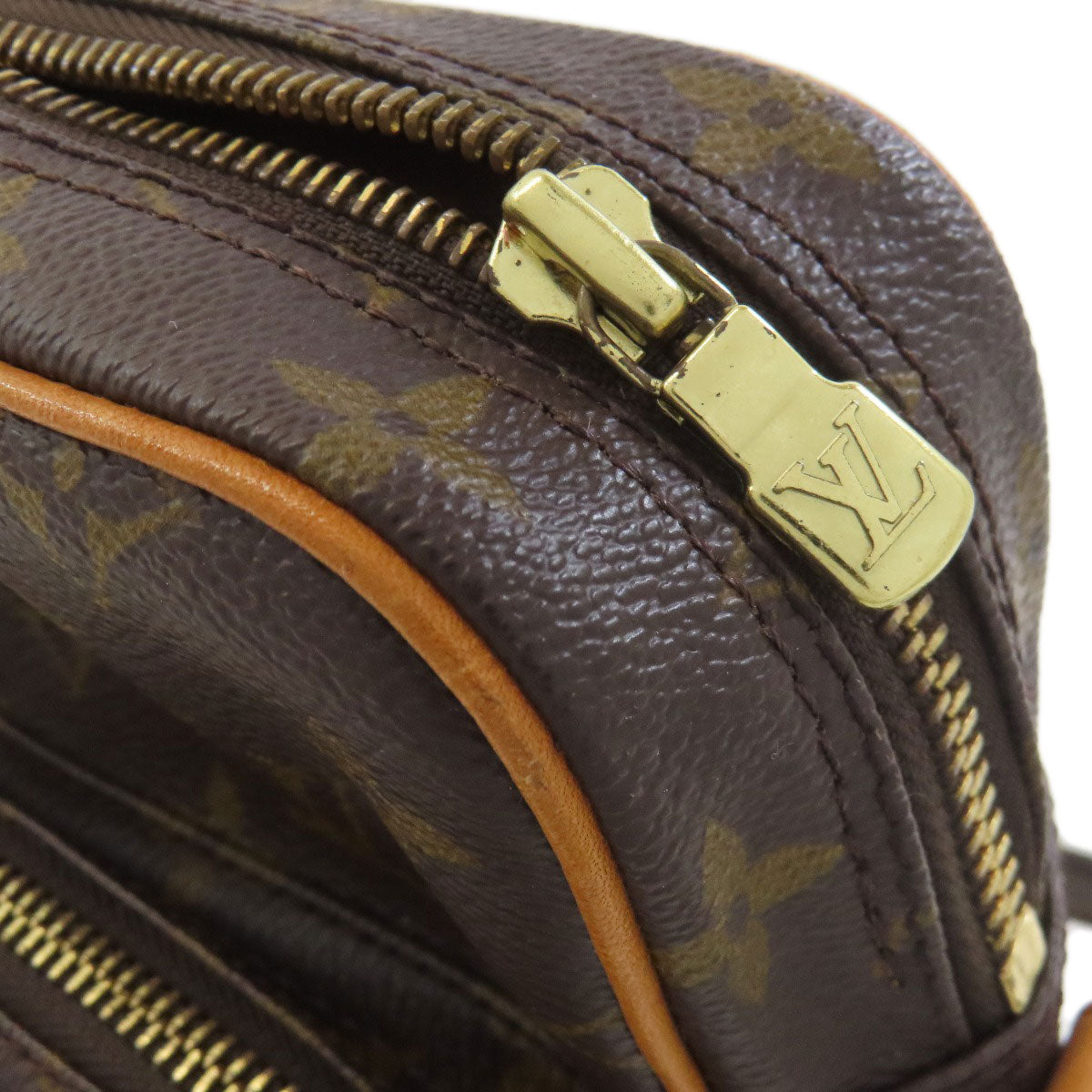 LOUIS VUITTON M45236 Amazon Shoulder Bag Monogram canvas Ladies [Used]