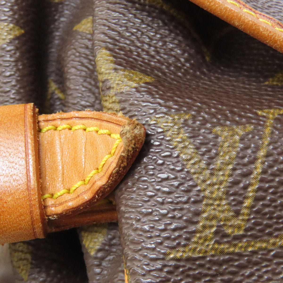 LOUIS VUITTON M42256 Saumur 30 Shoulder Bag Monogram canvas Ladies [Used]