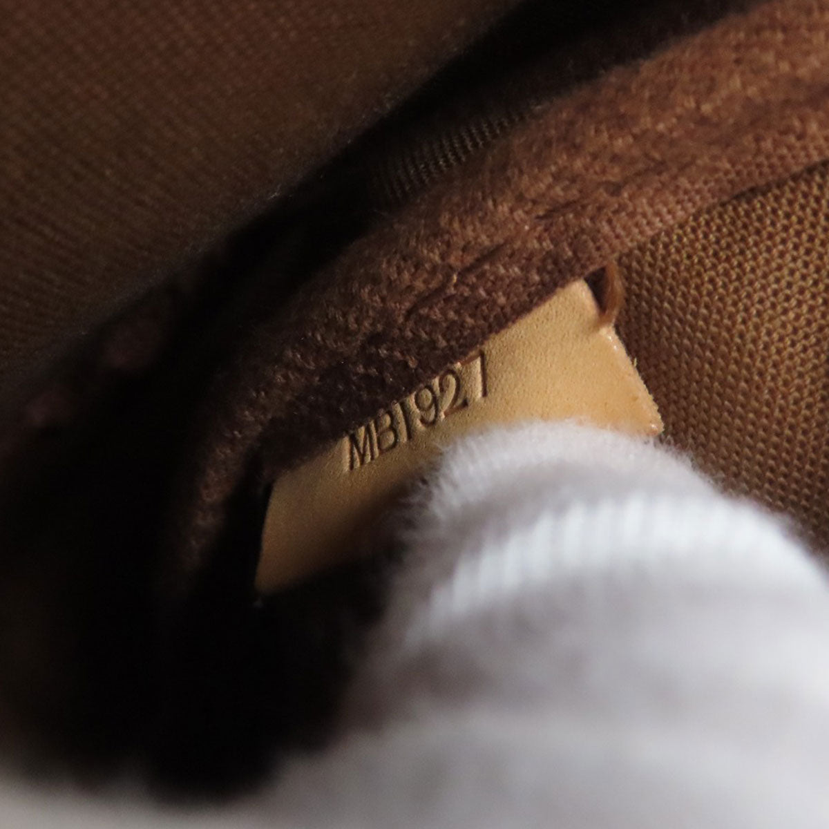 LOUIS VUITTON M42256 Saumur 30 Shoulder Bag Monogram canvas Ladies [Used]