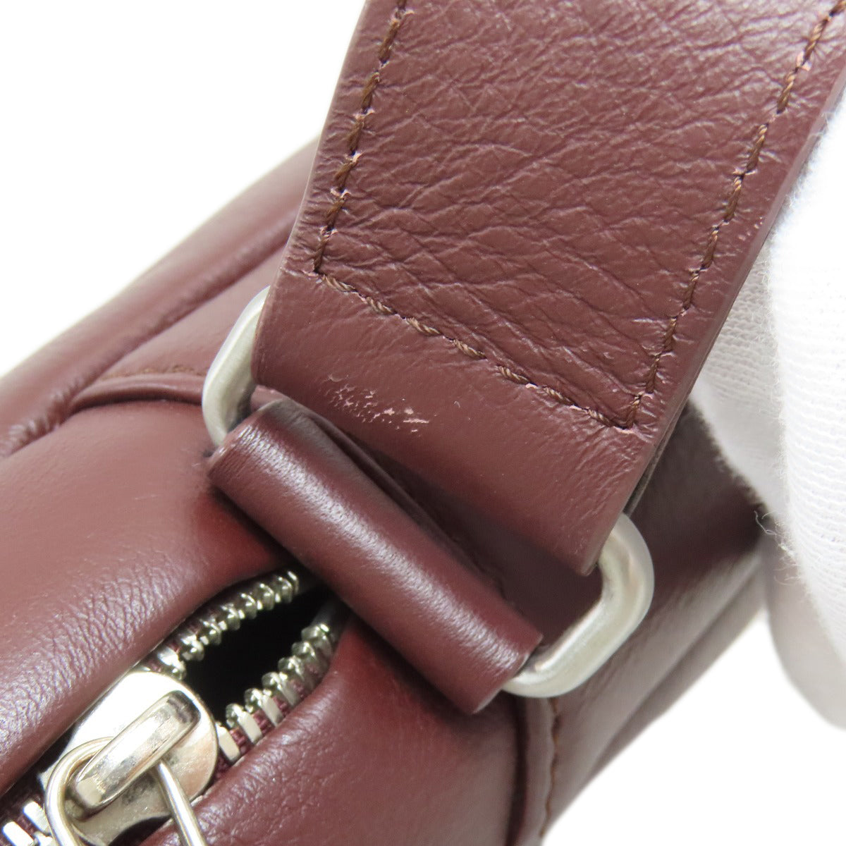 Dunhill logo Shoulder Bag Leather mens [Used]