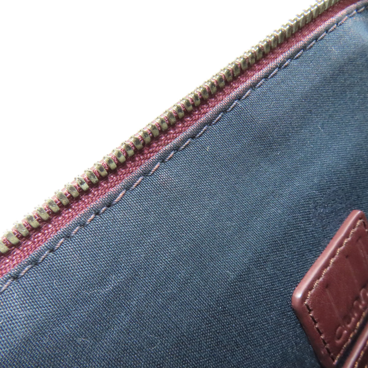 Dunhill logo Shoulder Bag Leather mens [Used]