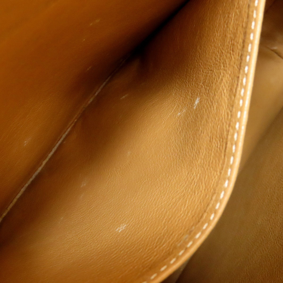 CHANEL Medallion GoldHardware Tote Bag Grained Calfskin Skin Ladies [Used]