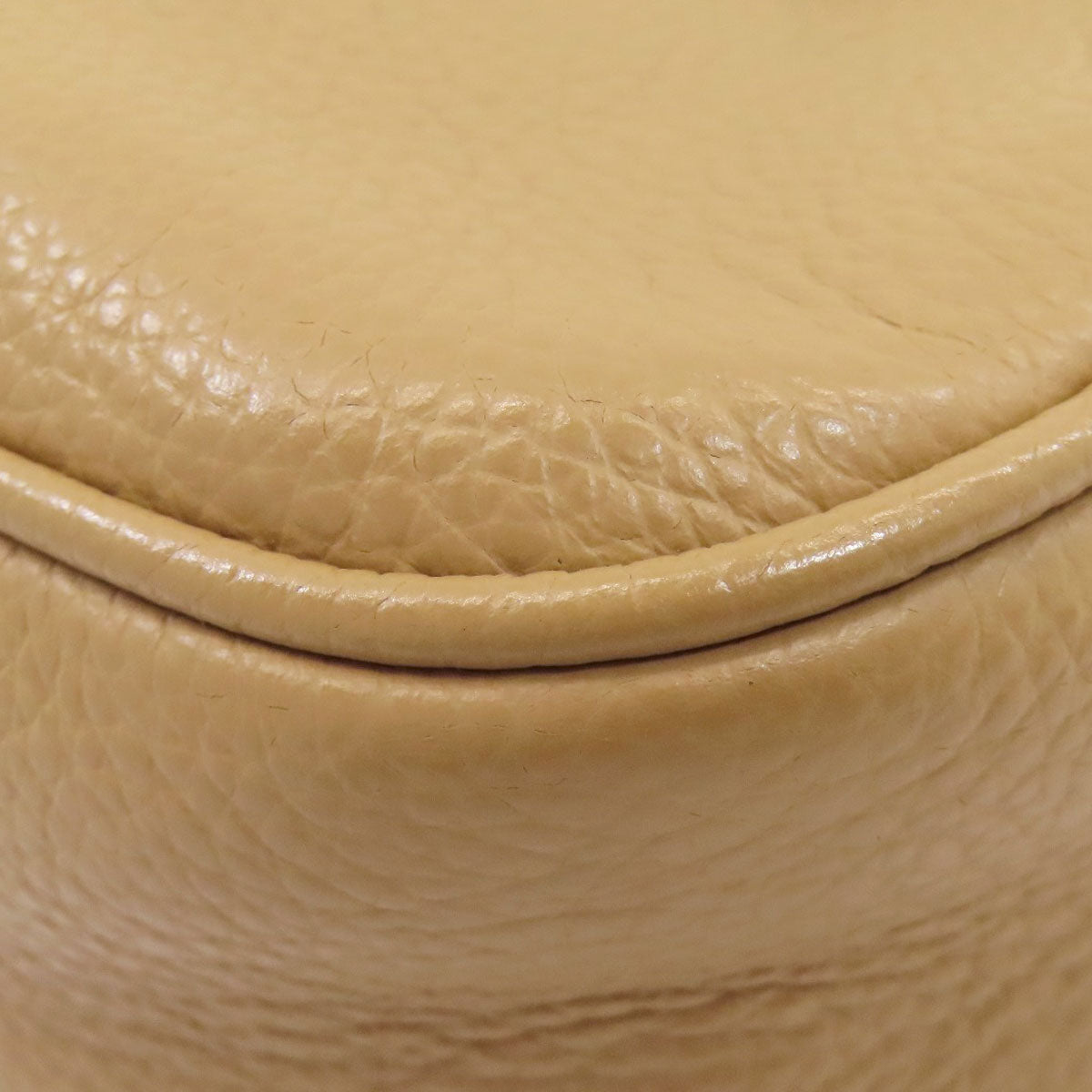 Salvatore Ferragamo Vara ribbon Shoulder Bag Leather Ladies [Used]