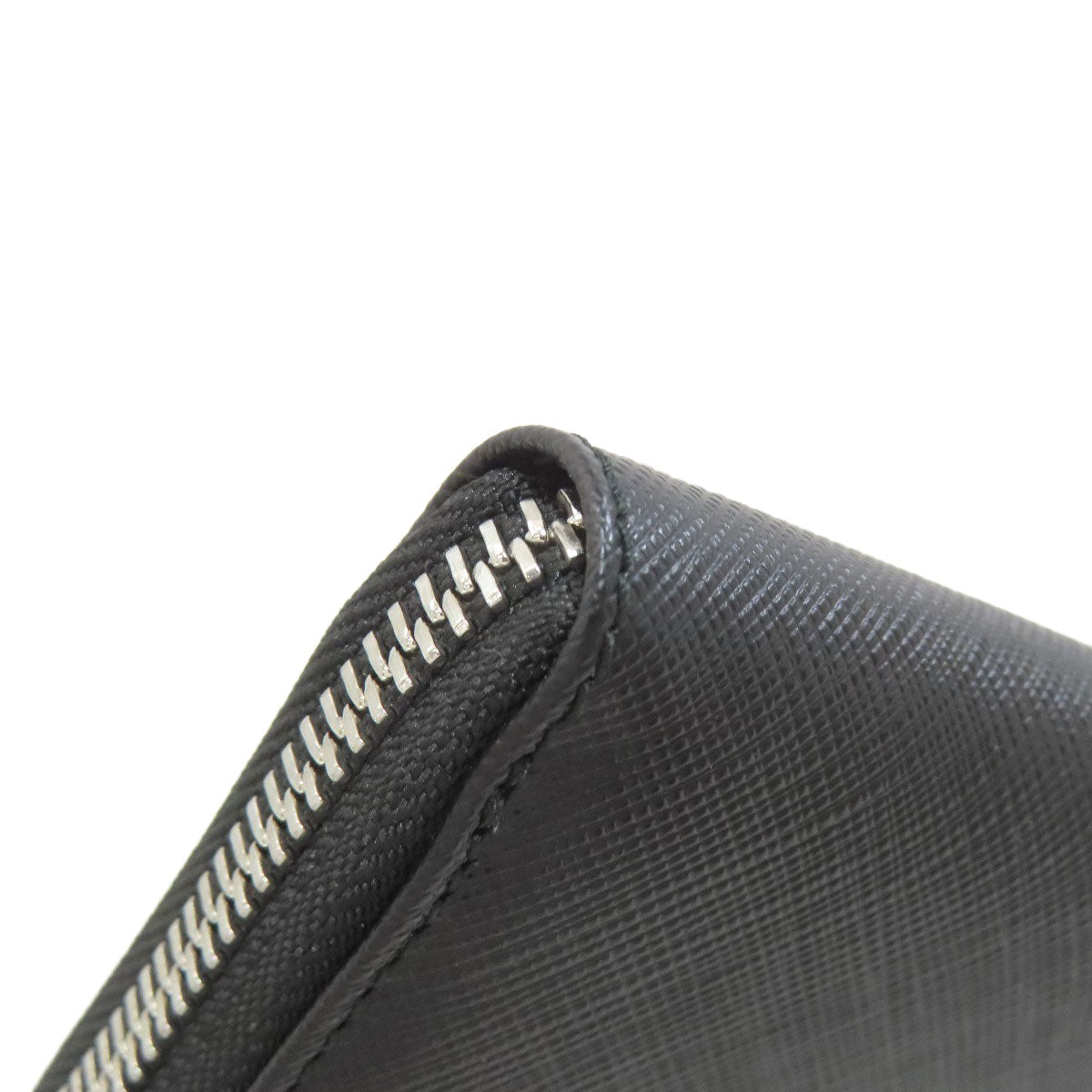 Salvatore Ferragamo GanciniHardware Long wallet (with coin pocket) Leather Ladies [Used]
