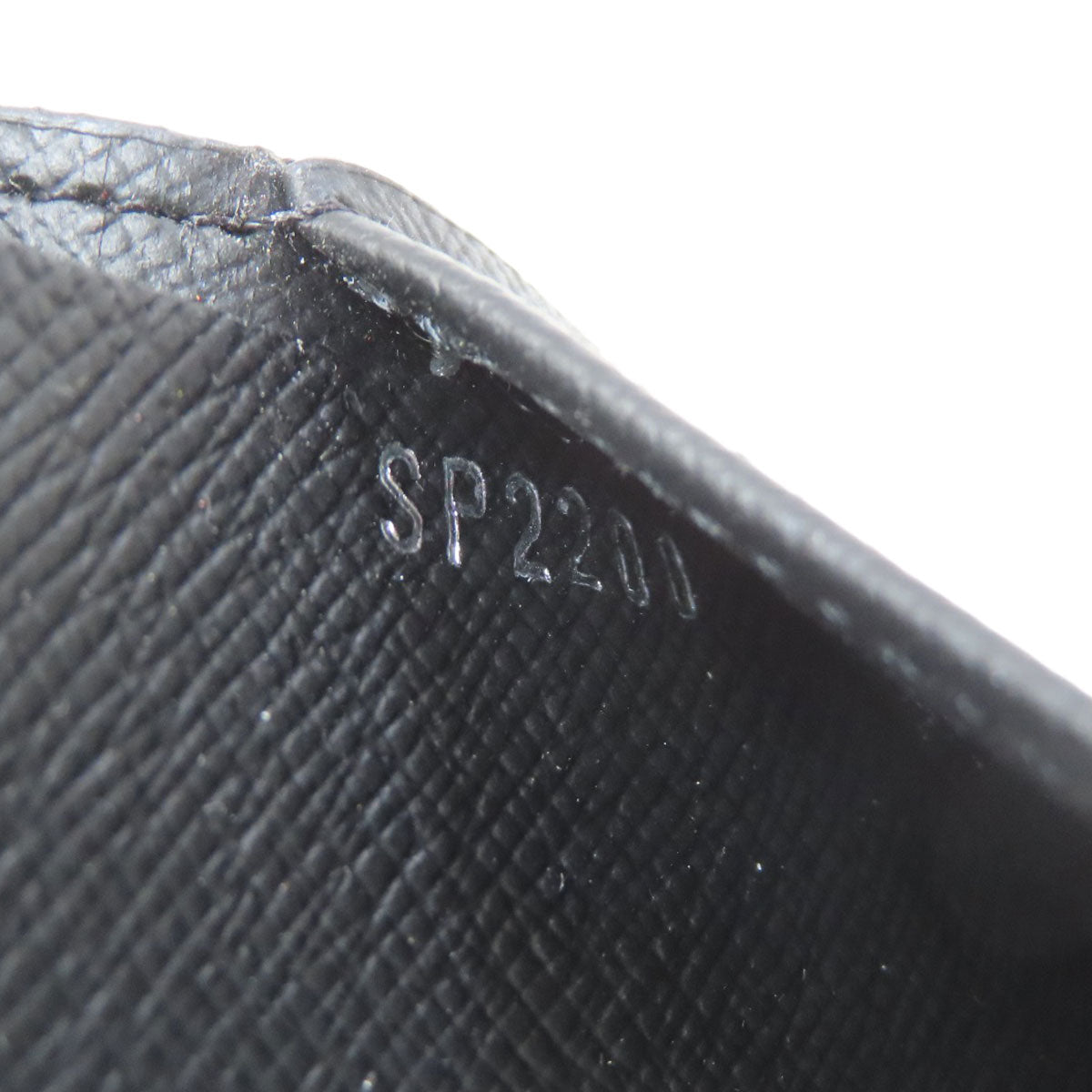 LOUIS VUITTON M61695 Portefeiulle ã» Multripru Bifold Wallet No Coin Pocket Monogram Eclipse mens [Used]