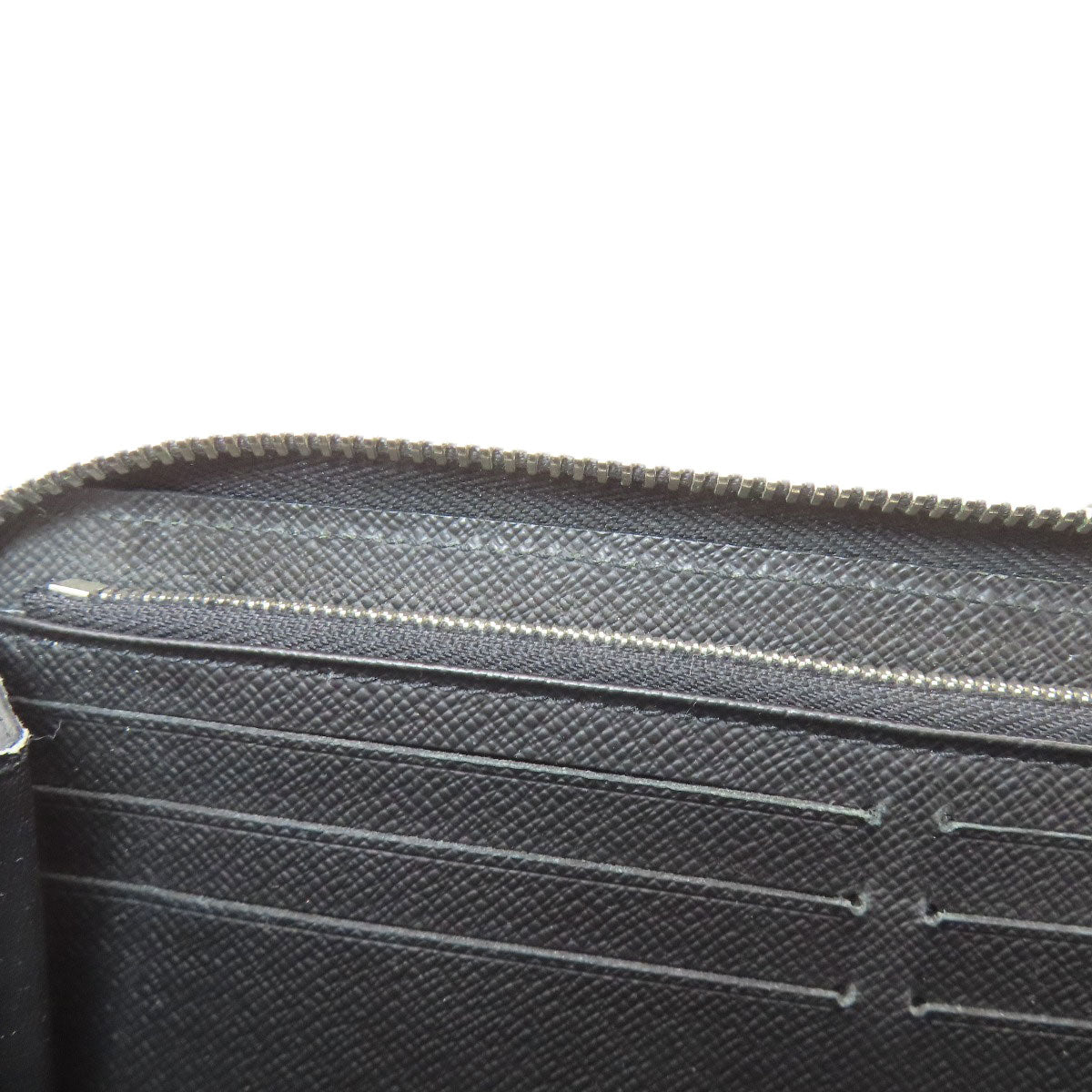 LOUIS VUITTON M69409 Zippy Dragonne Long wallet (with coin pocket) Taiga Ladies [Used]