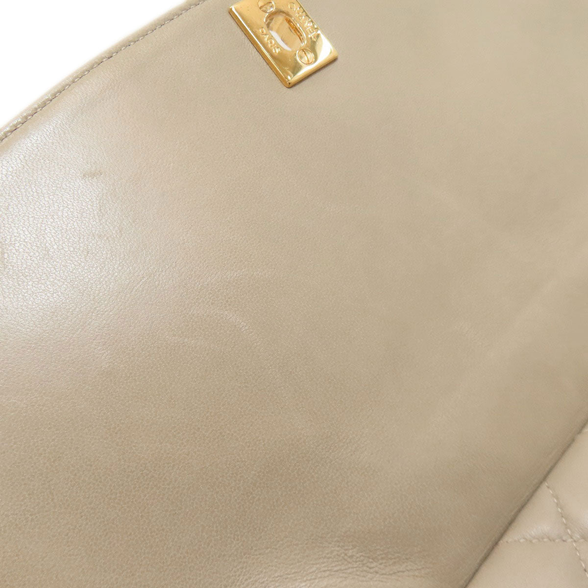 CHANEL Matelasse GoldHardware Shoulder Bag Lambskin Ladies [Used]