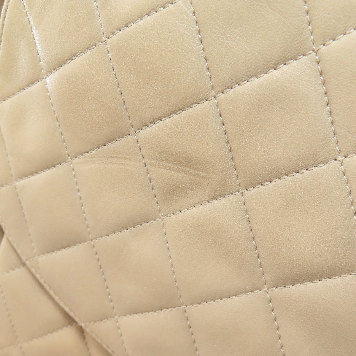 CHANEL Matelasse GoldHardware Shoulder Bag Lambskin Ladies [Used]