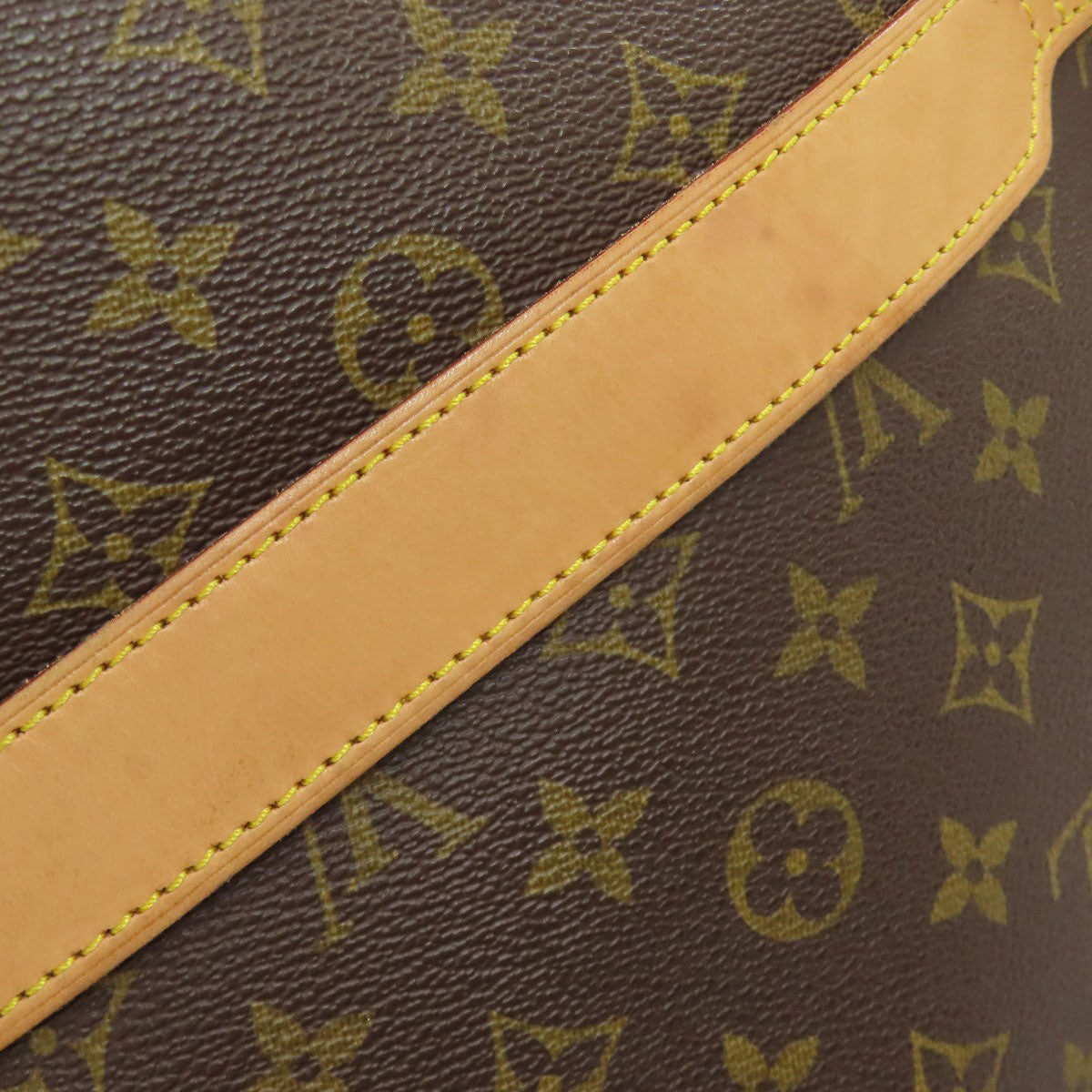 LOUIS VUITTON M45257 Aves Shoulder Bag Monogram canvas Ladies [Used]