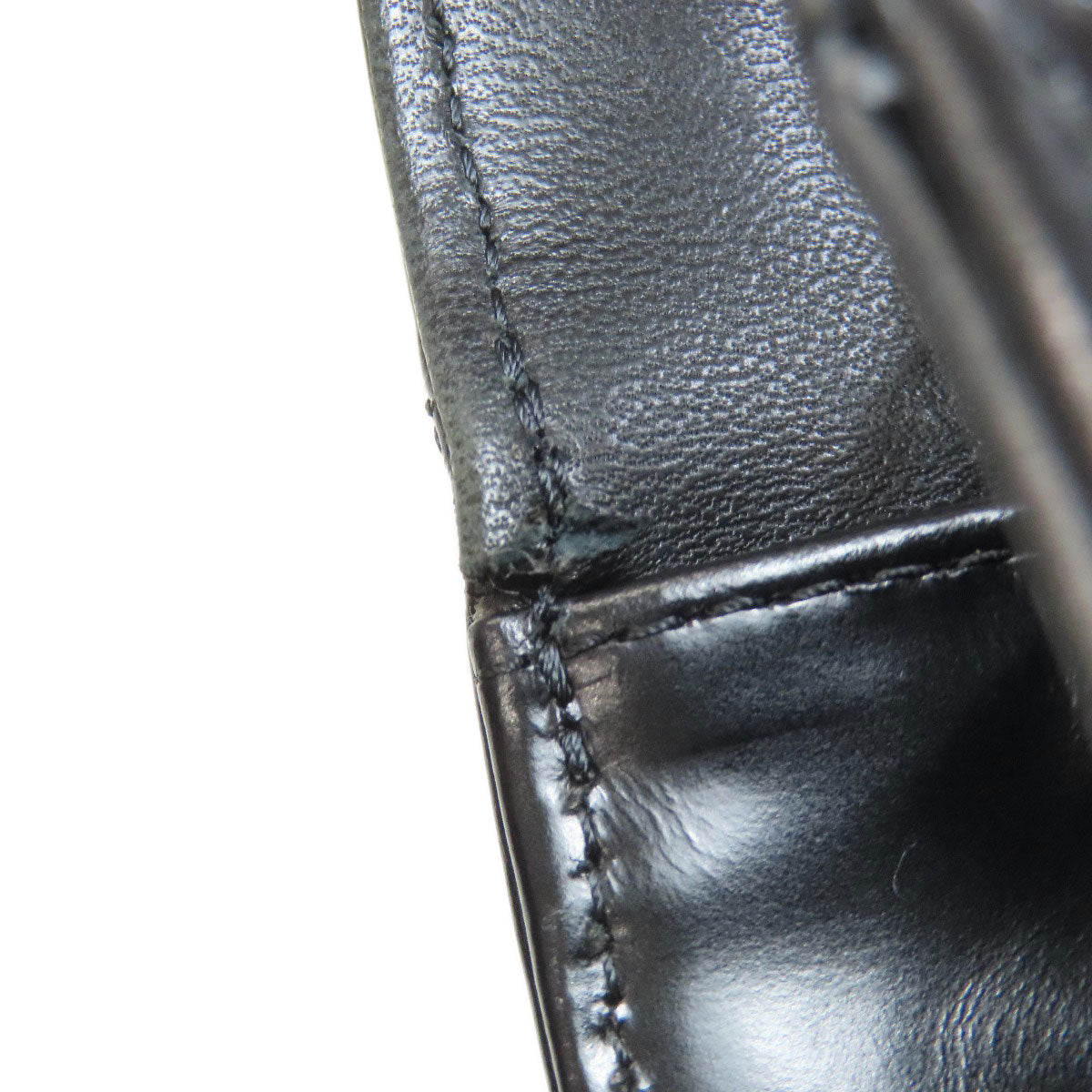 CHANEL ChainShoulder Matelasse GoldHardware Shoulder Bag Calf Ladies [Used]