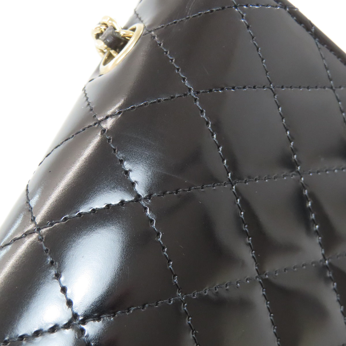 CHANEL ChainShoulder Matelasse GoldHardware Shoulder Bag Calf Ladies [Used]