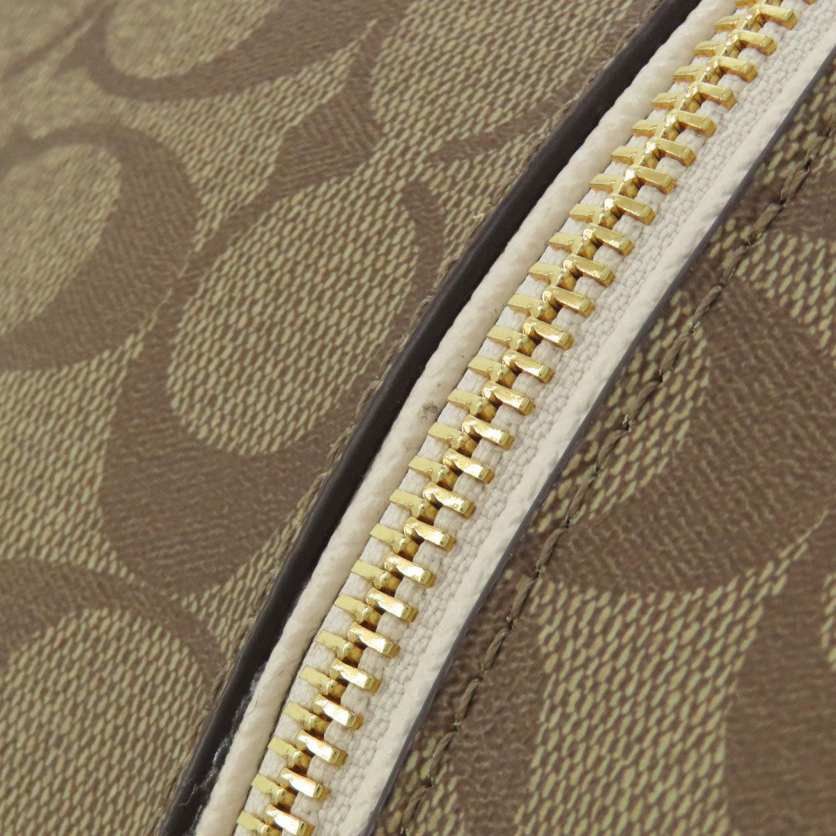 COACH C5679 Kenley Signature Backpack Â· Daypack PVC Ladies [Used]