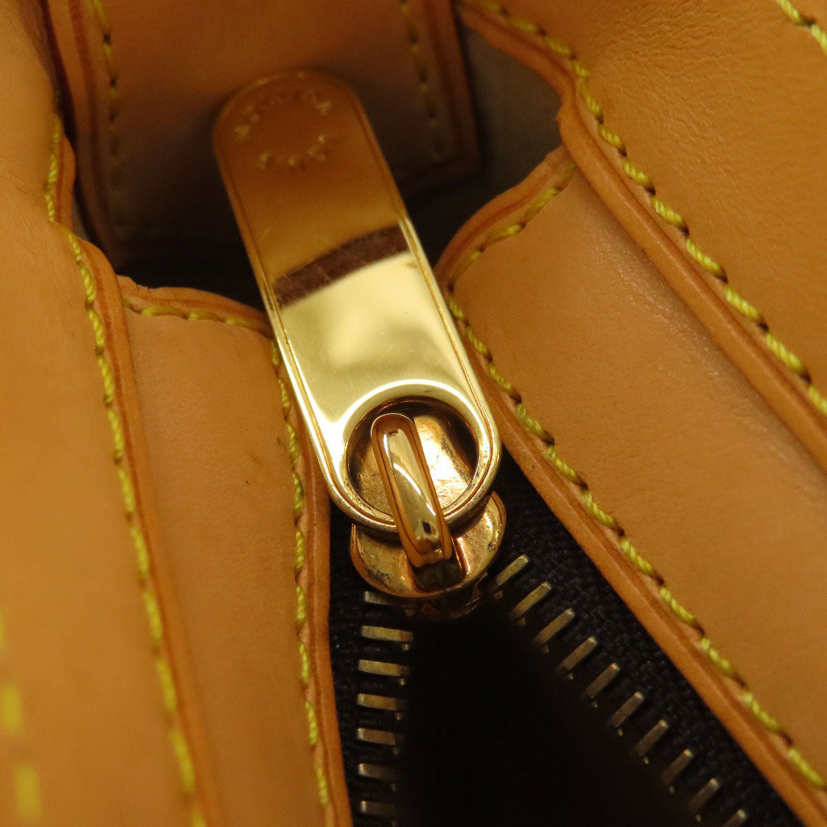 LOUIS VUITTON M40045 Hudson GM Shoulder Bag Monogram canvas Ladies [Used]