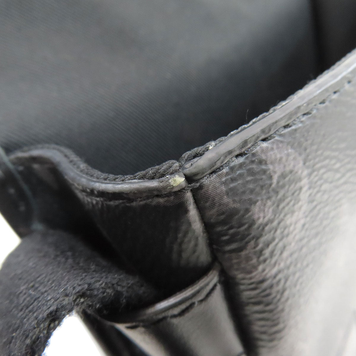 LOUIS VUITTON M12599 Bosphore Wallet Shoulder Bag Monogram Eclipse mens [Used]