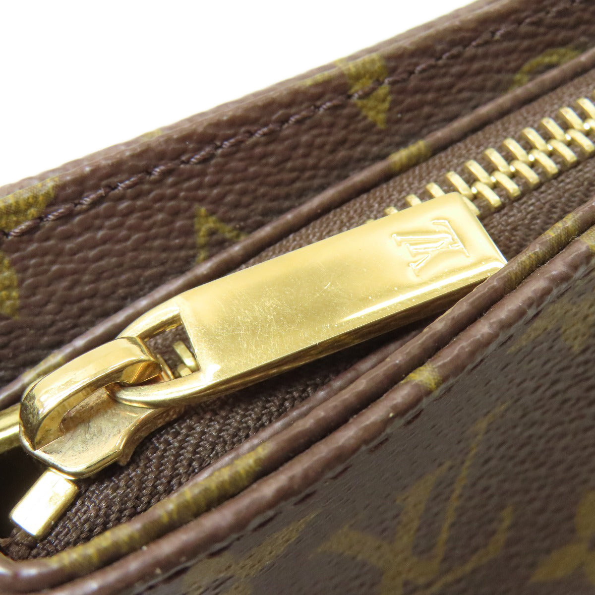 ルイヴィトン M51146 ルーピングMM ショルダーバッグ モノグラムキャンバス レディース 【中古】【LOUIS VUITTON】