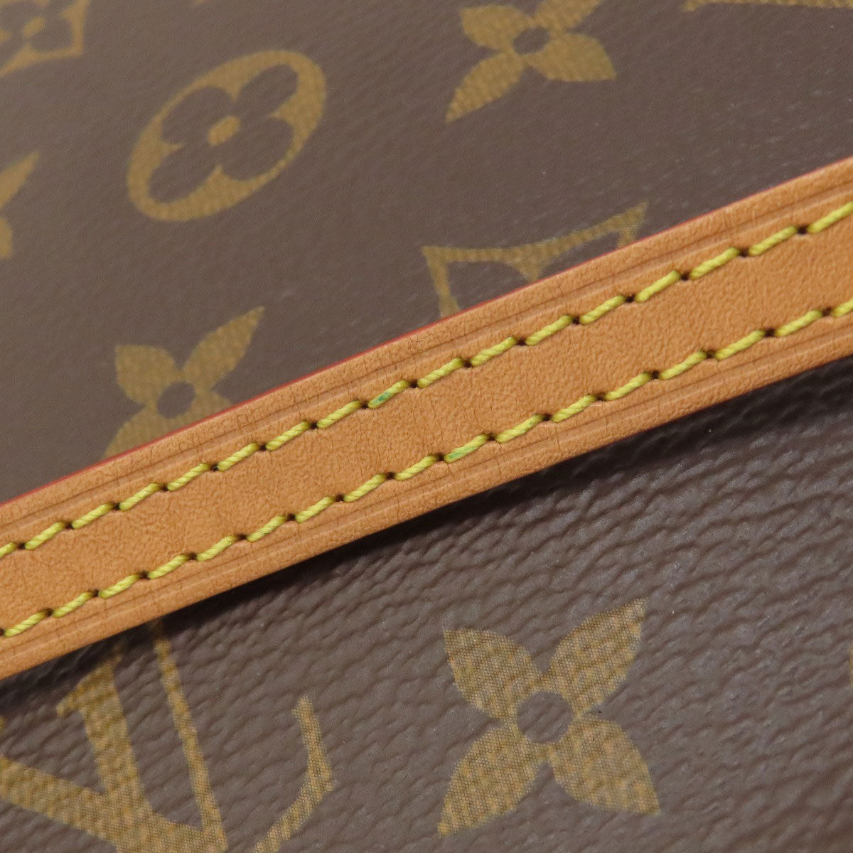 LOUIS VUITTON M69442 Petit Sac Plat Handbag Monogram canvas Ladies [Used]