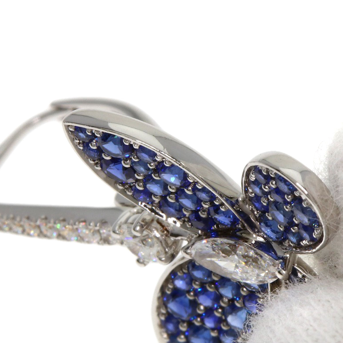 GRAFF Butterfly Sapphire Diamond earring K18 White Gold Ladies [Used]