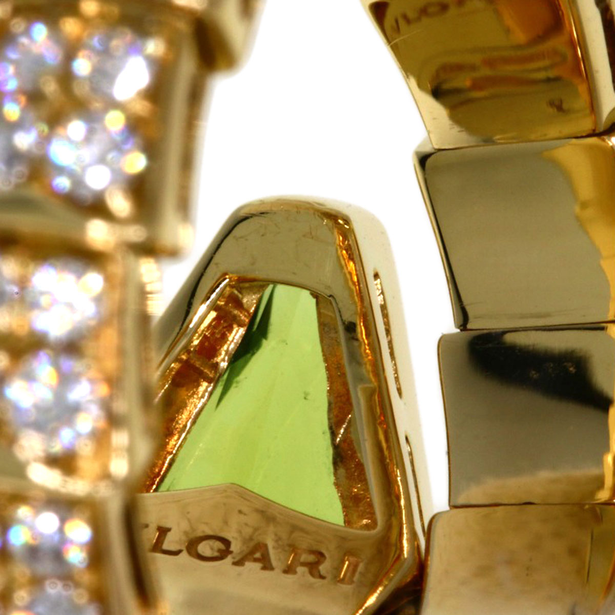 BVLGARI Serpenti Peridot Diamond L size Necklace K18 Yellow Gold Ladies [Used]