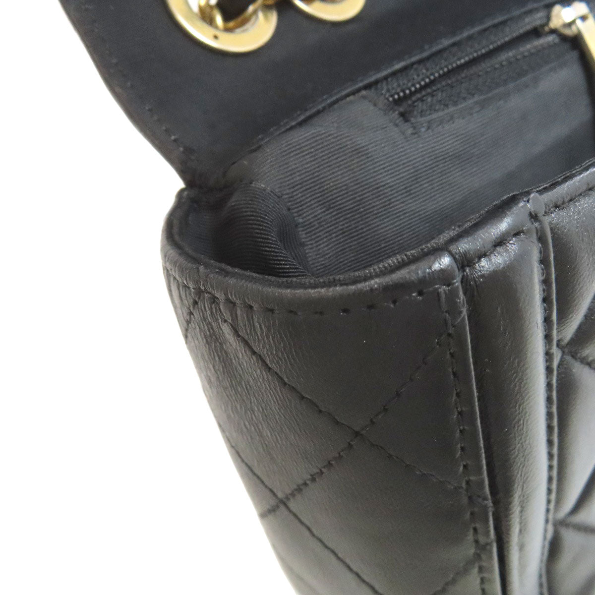 CHANEL ChainShoulder Matelasse GoldHardware Shoulder Bag Lambskin Ladies [Used]