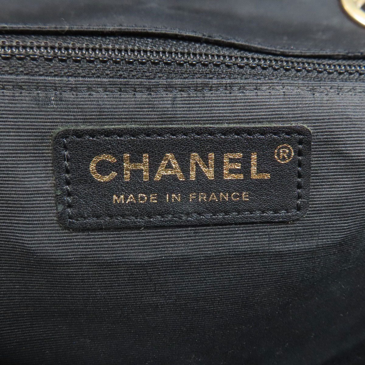 CHANEL ChainShoulder Matelasse GoldHardware Shoulder Bag Lambskin Ladies [Used]