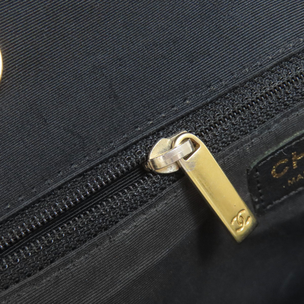 CHANEL ChainShoulder Matelasse GoldHardware Shoulder Bag Lambskin Ladies [Used]