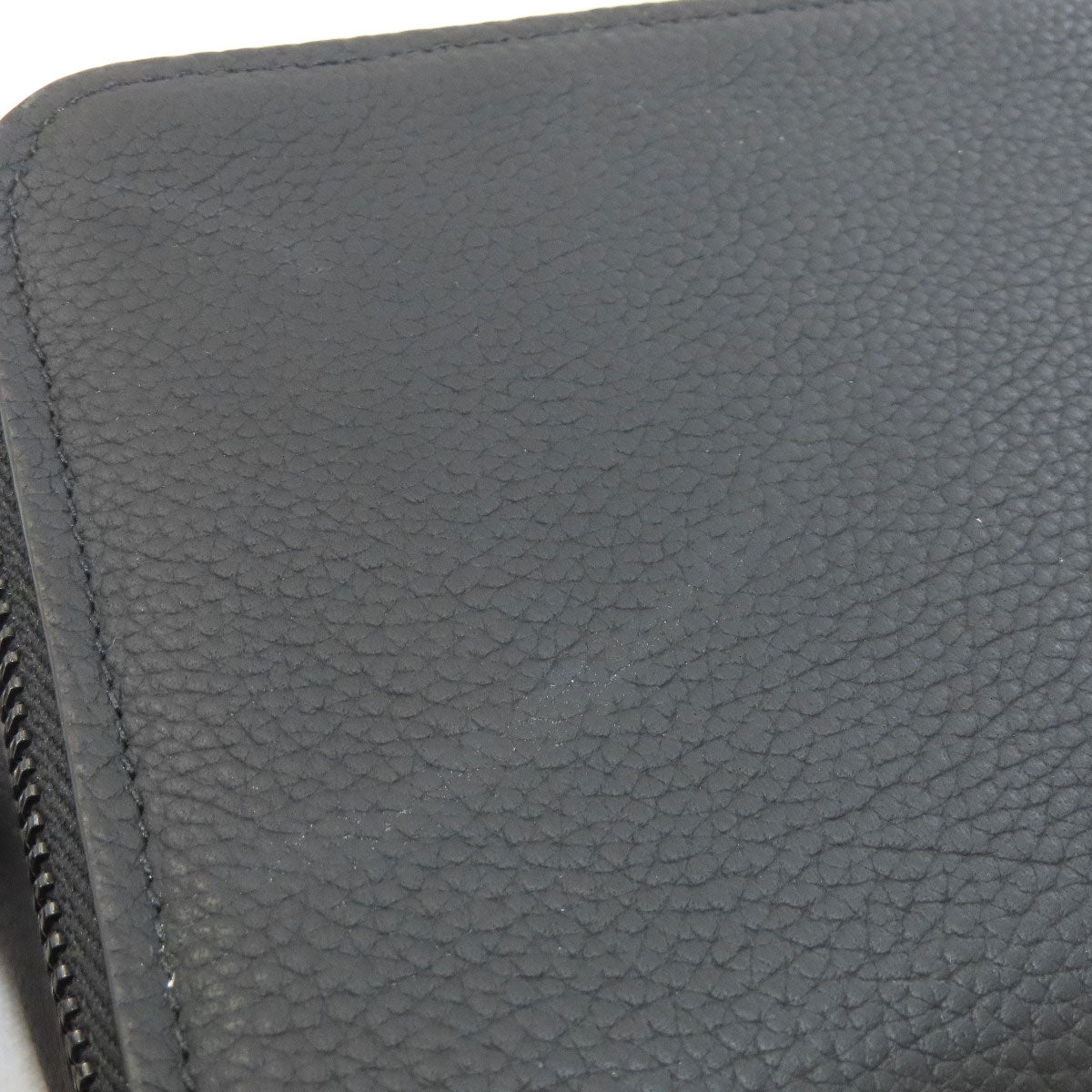 LOUIS VUITTON M59161 Alpha Wearable Wallet Aerogram Shoulder Bag Taurillon Clemence mens [Used]