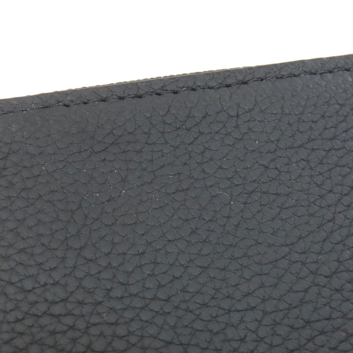LOUIS VUITTON M59161 Alpha Wearable Wallet Aerogram Shoulder Bag Taurillon Clemence mens [Used]