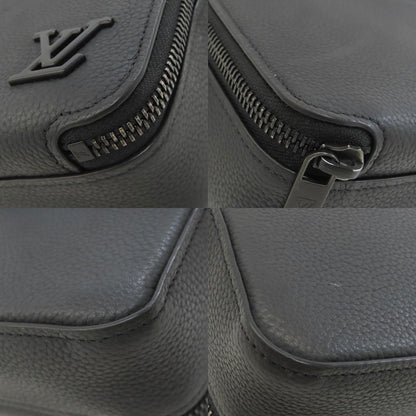 LOUIS VUITTON M59161 Alpha Wearable Wallet Aerogram Shoulder Bag Taurillon Clemence mens [Used]