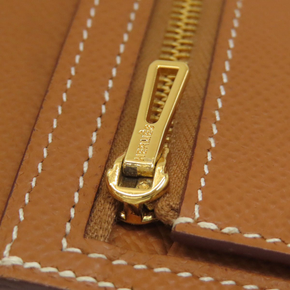 HERMES Bear Souffle Gold GoldHardware Long wallet (with coin pocket) Epsom Ladies [Used]